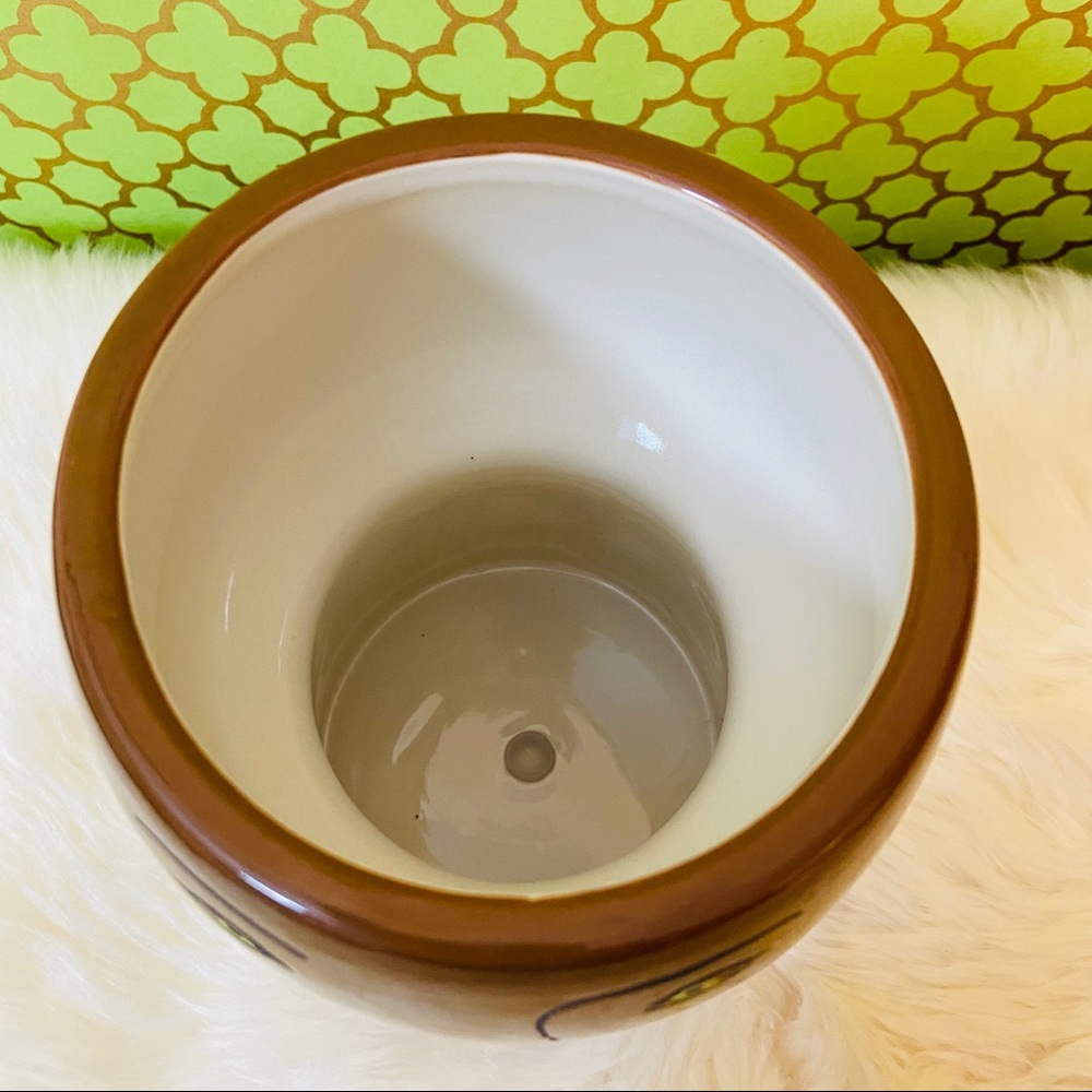🌿Modern Face Stoneware Planter / Vase Set of 2 - Picture 9 of 13